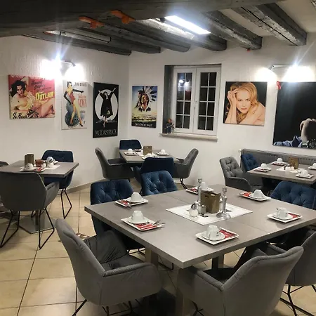 Karthaeuser Hof מלון 3*