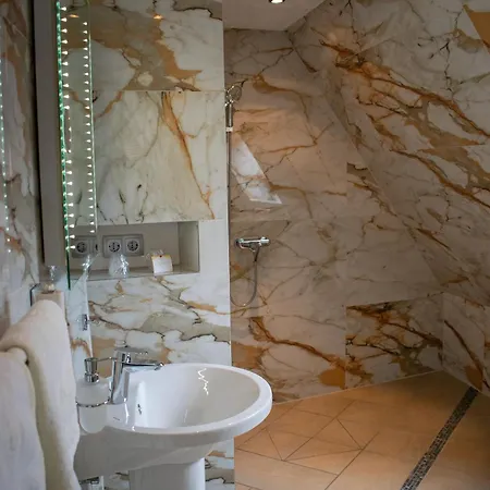 Otel Karthaeuser Hof