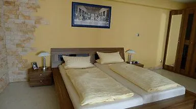 Szálloda Karthaeuser Hof 3*