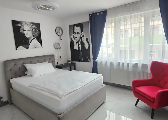 Karthaeuser Hof Szálloda 3*