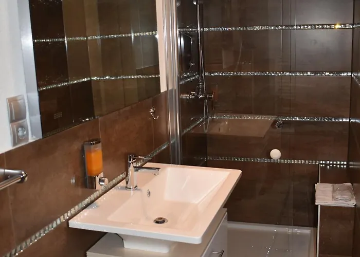 Karthaeuser Hof Szálloda Flörsheim am Main