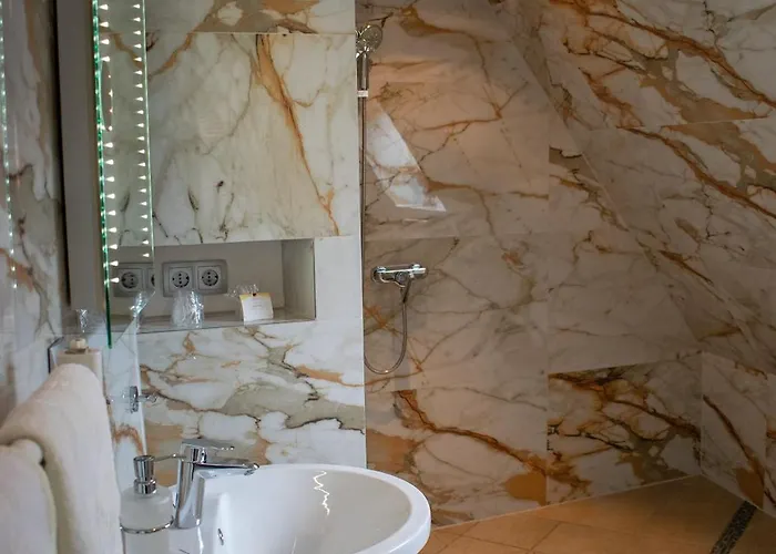 Szálloda Karthaeuser Hof